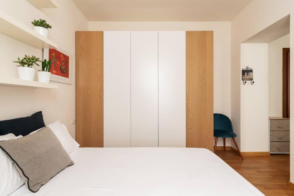 Studio Apartment Brera Milan Exterior photo