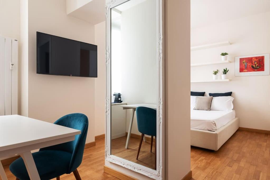 Studio Apartment Brera Milan Exterior photo